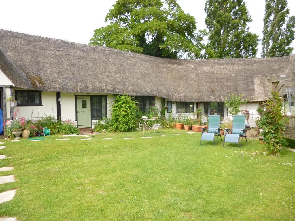 Church Hall Farm Bed And Breakfast Broxted Exteriér fotografie