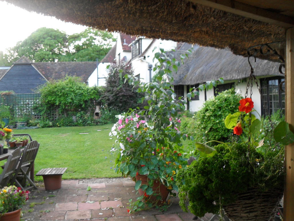 Church Hall Farm Bed And Breakfast Broxted Exteriér fotografie
